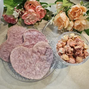 ロッテマートの桜ポップコーンとハートポンティギの’写真